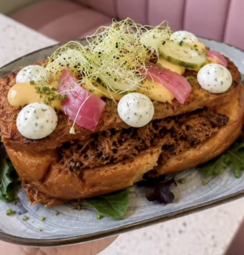 Ambiance et plats Mab café